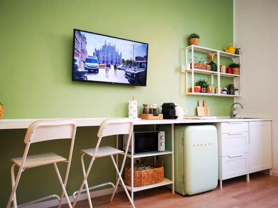 Sunny Flat 50 Meters From The Metro Apartment Milano Ngoại thất bức ảnh