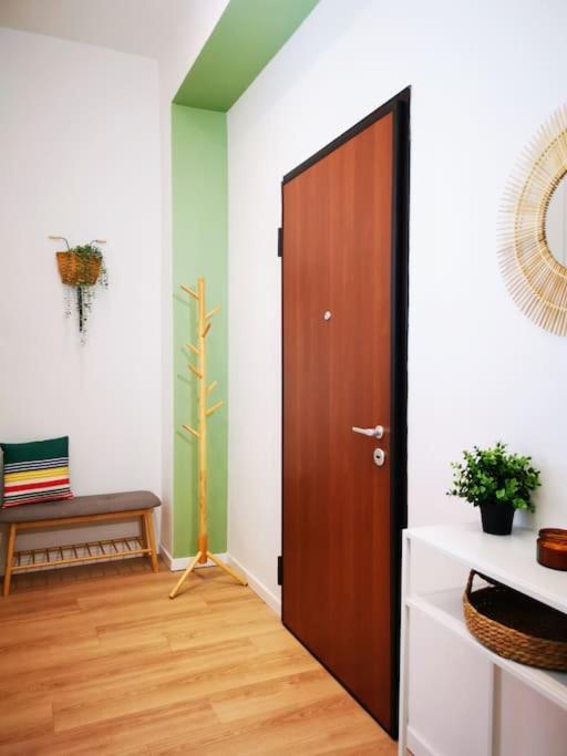 Sunny Flat 50 Meters From The Metro Apartment Milano Ngoại thất bức ảnh