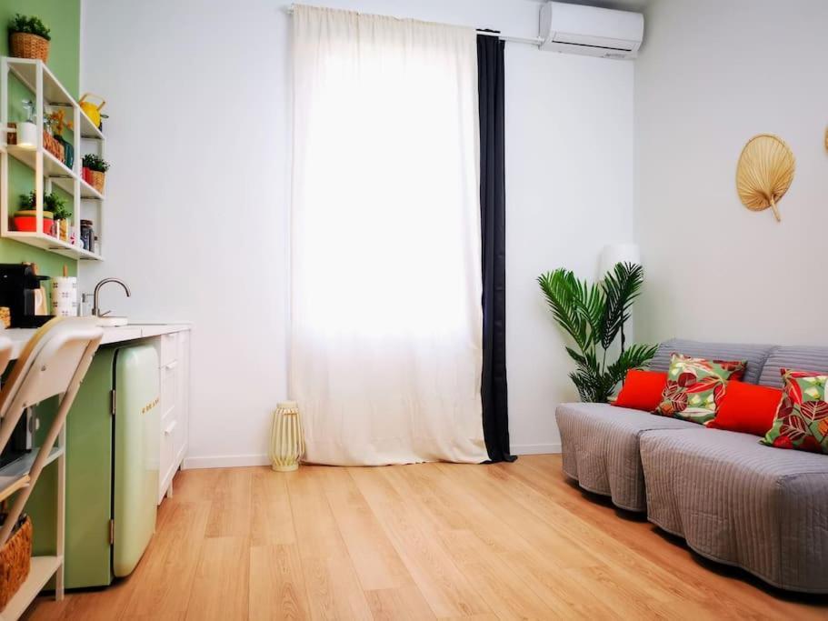 Sunny Flat 50 Meters From The Metro Apartment Milano Ngoại thất bức ảnh