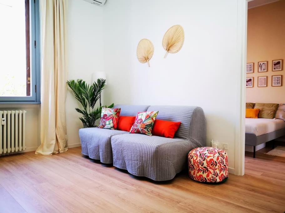 Sunny Flat 50 Meters From The Metro Apartment Milano Ngoại thất bức ảnh